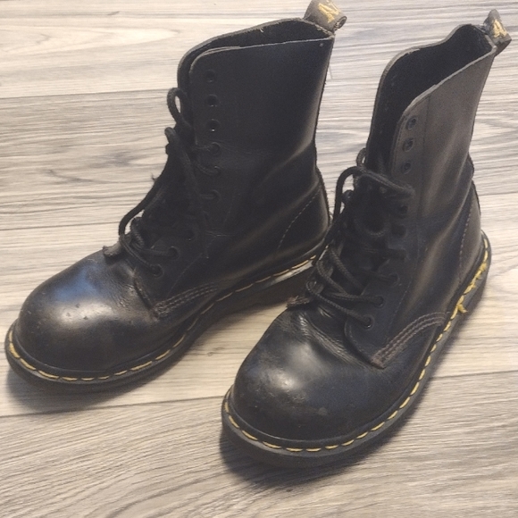 Dr. Martens Shoes - Original Doc Martens Steel-toe 10 eye Black